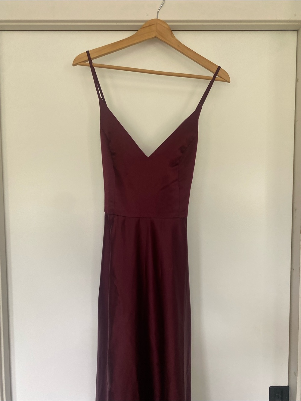 DAVID’S BRIDAL celebrate WINE SATIN GOWN WITH POCKETS SIZE 10